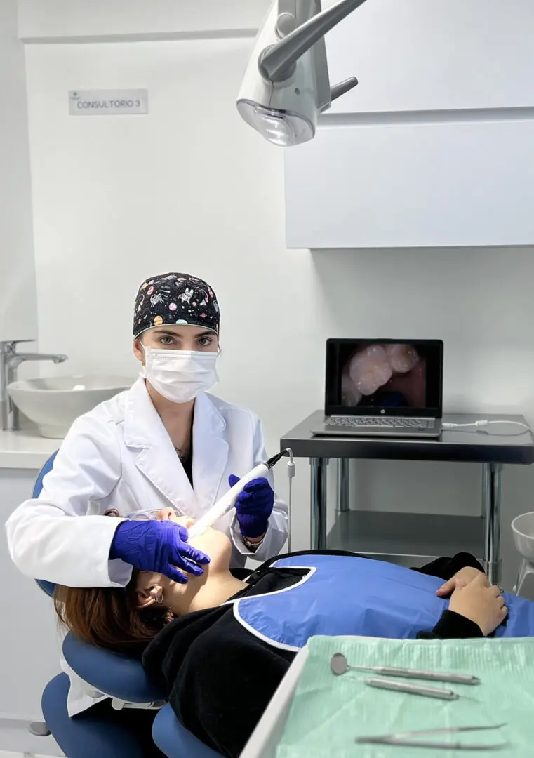 Using an intraoral camera to identify decay